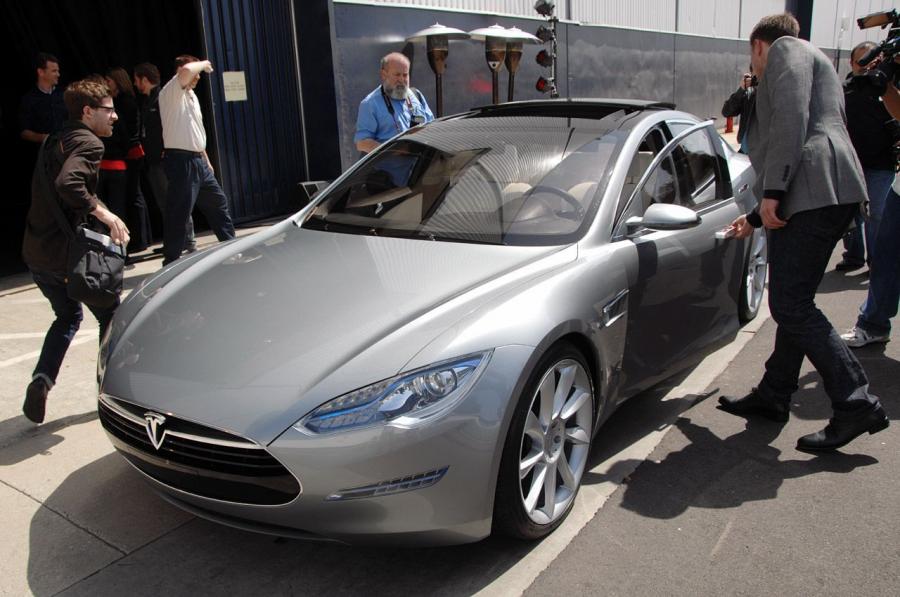  Tesla Model S 2009 года  (фото 20 из 44)